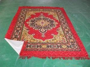 踩出腳印的紅拜氈