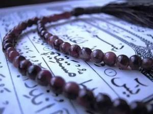 亡人下葬時可以給亡人誦讀《雅辛》章嗎？