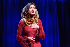 如果穆斯林在飛機上遞給你薄荷糖，你會做出什麼反應