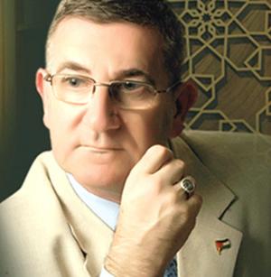 伊德里斯•陶菲格安居在伊斯蘭的花園裡