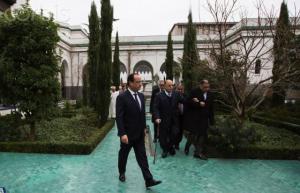 奧朗德參加巴黎大清真寺開放日活動