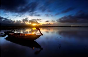 誰若讓自己的心依附于真主