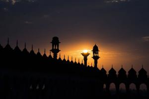 請堅信安拉的前定