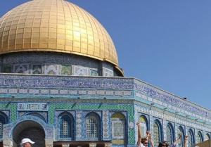 近百名西方人在阿克薩清真寺皈依伊斯蘭