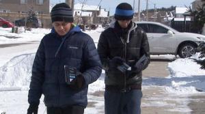 加拿大穆斯林青年挨家挨戶宣傳伊斯蘭