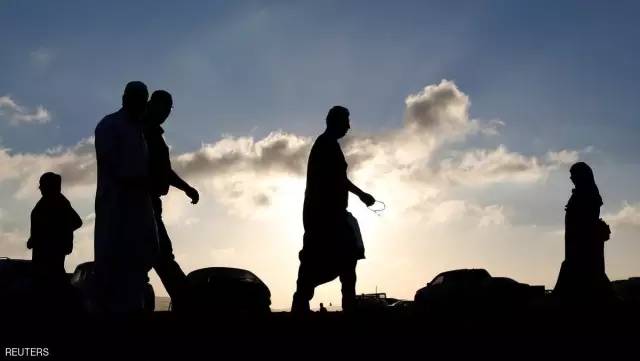 為齋月主麻聚禮，他們從清晨便踏上通往阿克薩的道路