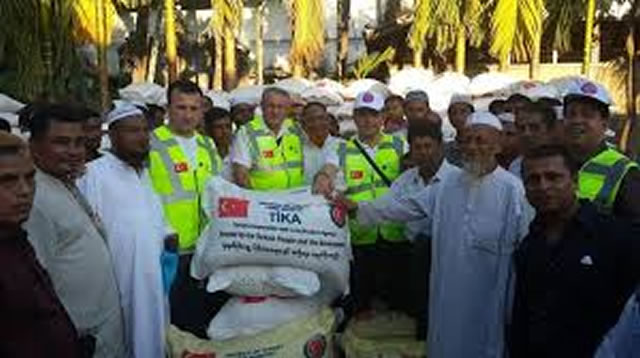 土耳其向羅興亞人提供1000噸援助物資