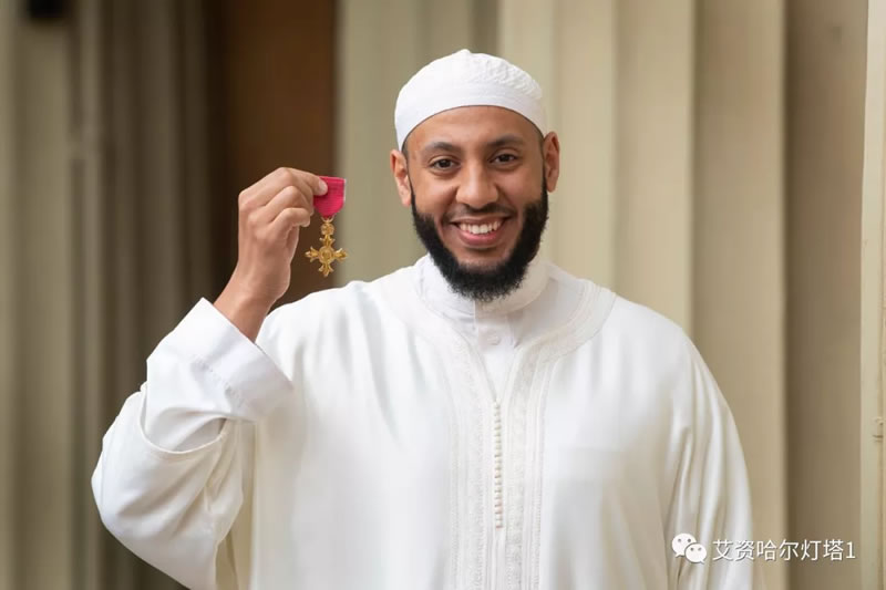 喜訊！英王子授勳倫敦清真寺伊瑪目，表彰其英雄行為