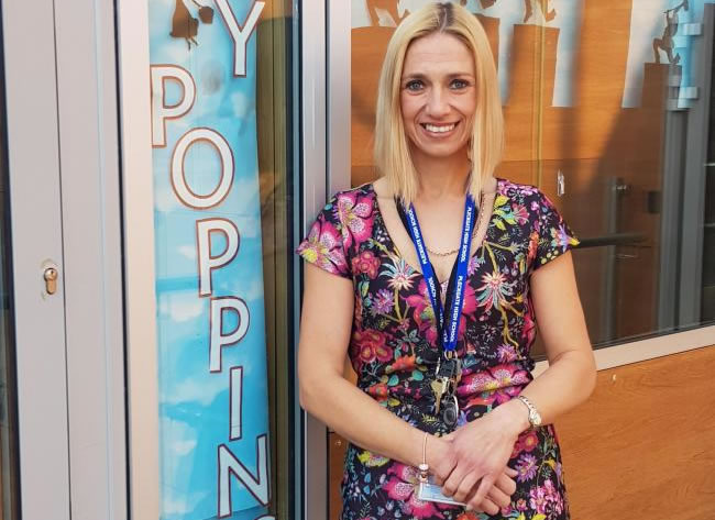 與穆斯林學生一同封齋的非穆斯林老師