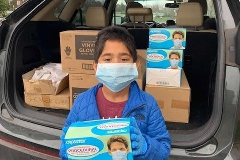 美國：穆斯林小學生籌集捐贈近6000套防護物資