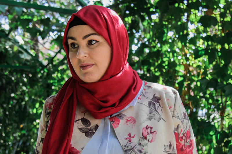 西班牙著名女記者艾曼達的尋真之路