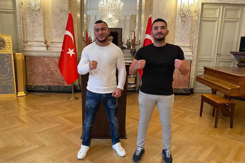 維也納遭襲，穆斯林青年冒死救助傷患