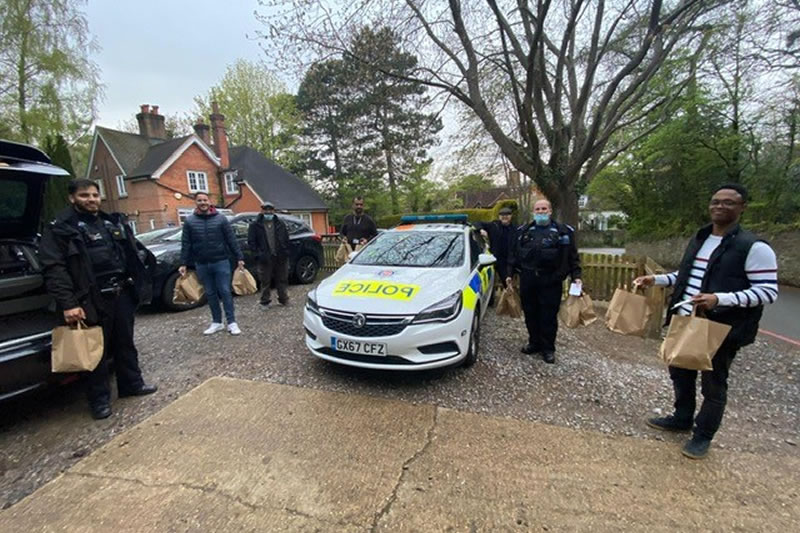 英國：非穆斯林警員嘗試齋戒