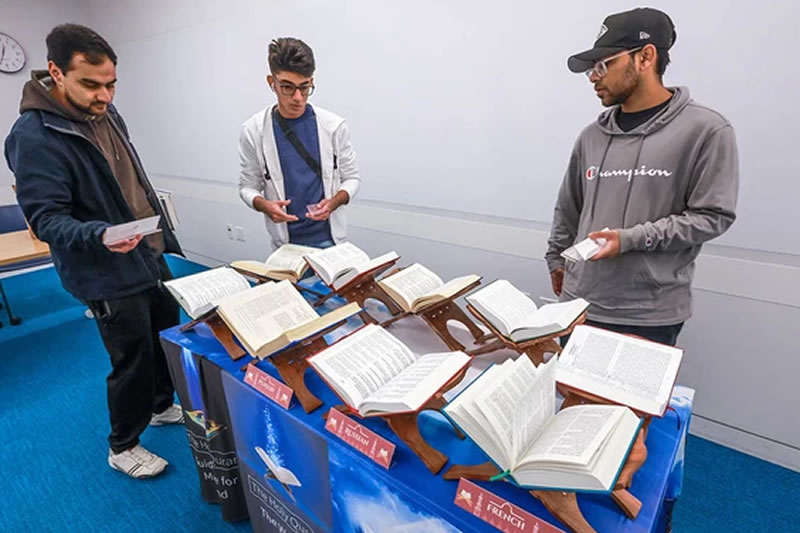 加拿大穆斯林青年：互動展覽，澄清偏見