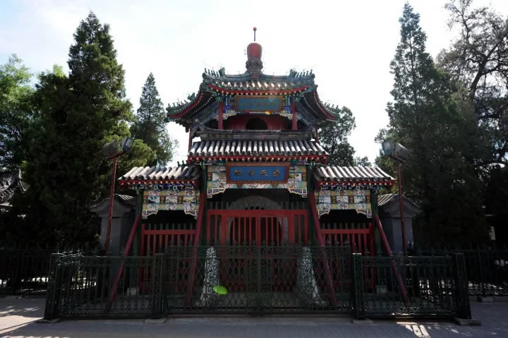 王寬：阿訇中劃時代的人物