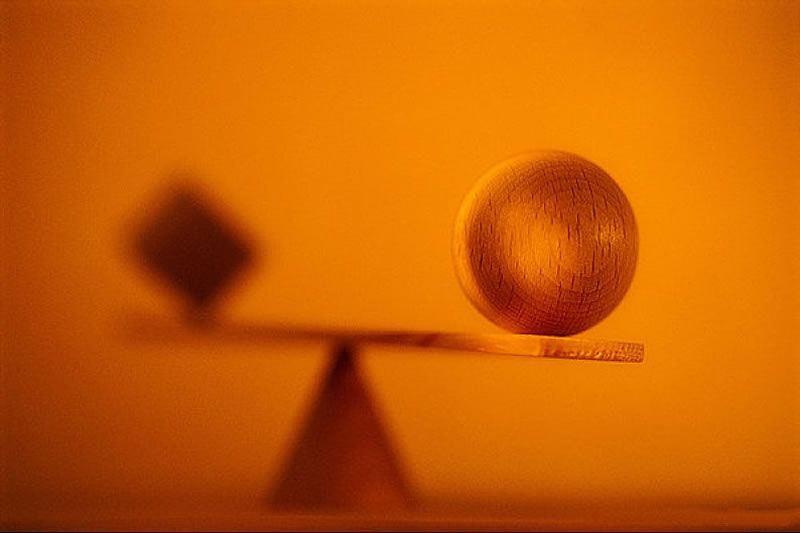 “經典”與“理性”的平衡——伊斯蘭哲學中正和諧思想的重要內涵