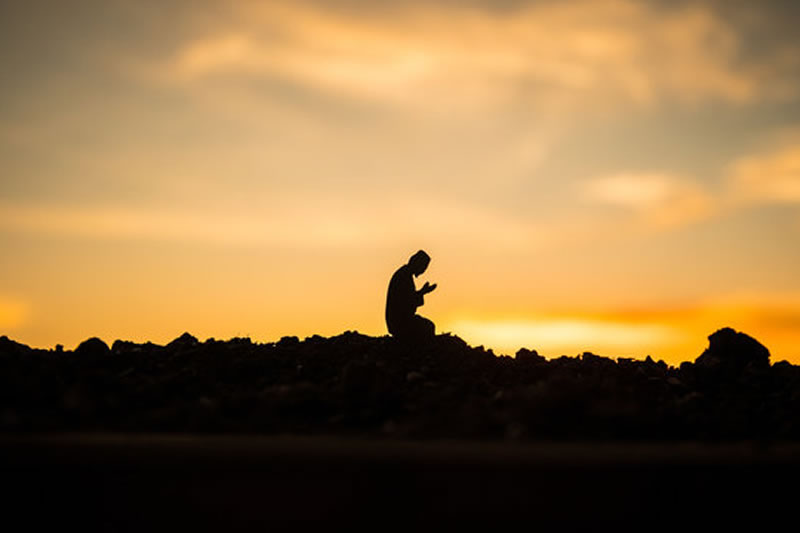 在旅行中怎樣禮拜﹖