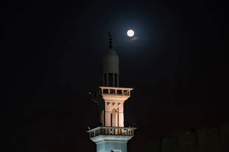 慶祝白拉特夜：學術眼光中迸發的思想境界