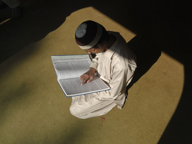 誦讀古蘭經時的十五點忠告